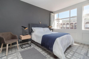  Keerom 66 - Beautiful modern apartment in heart of Cape Town  Кейптаун